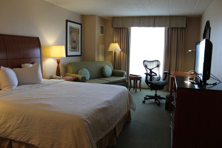 Room 13 of 40