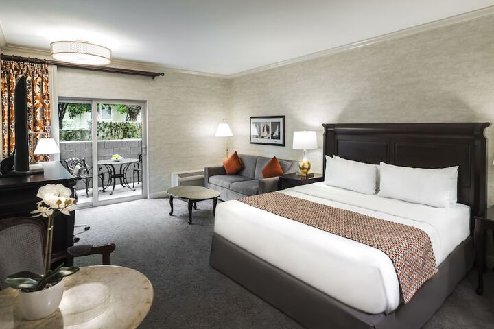 Ayres Hotel Costa Mesa / Newport Beach