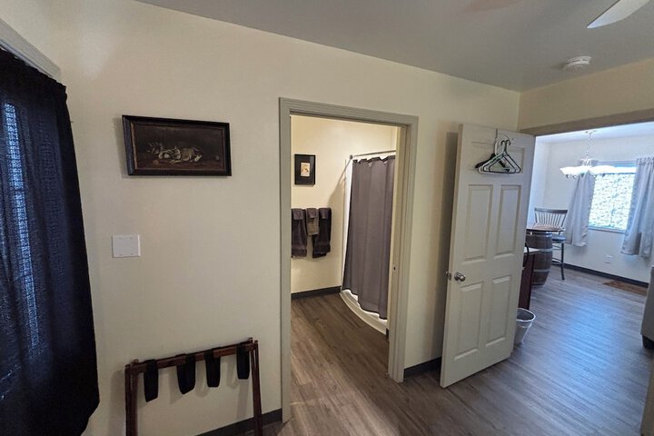 Hermann Crown Suites