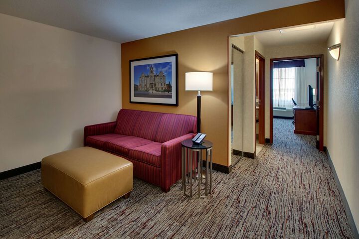 Room 42 of 90