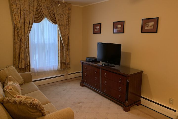 Room 11 of 29