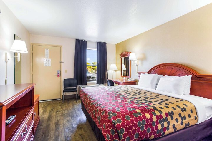 Room 20 of 23