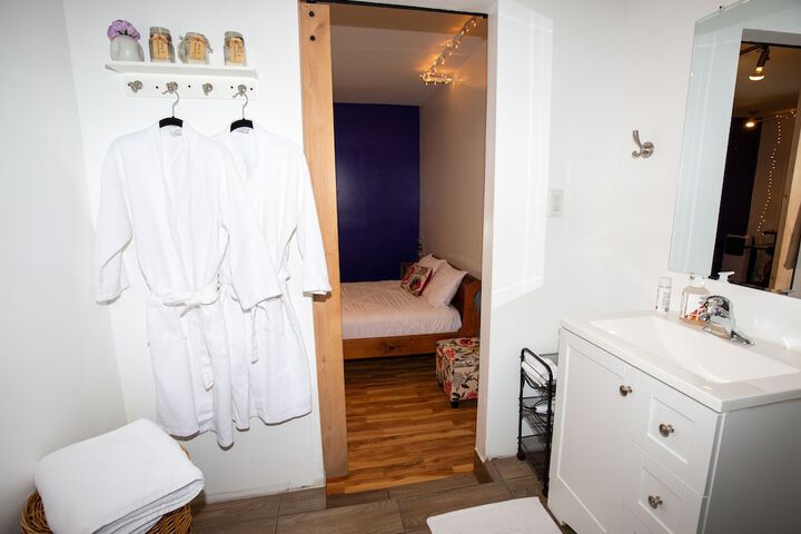 Room 28 of 54
