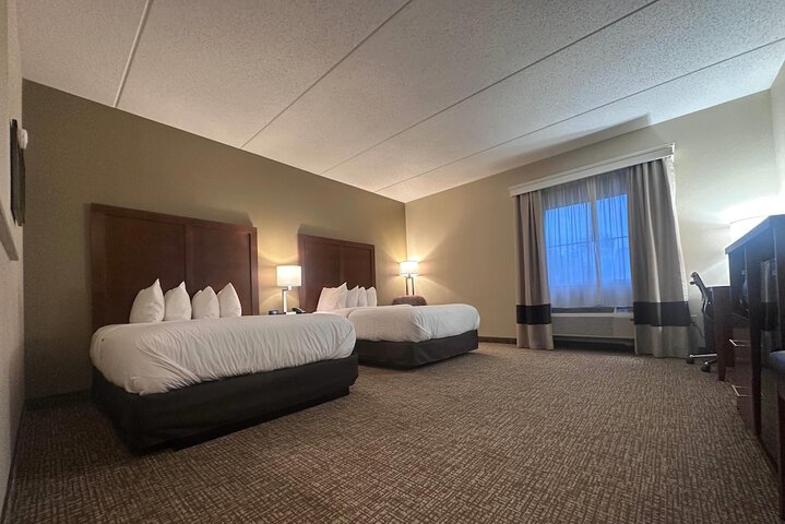 Wingate by Wyndham Pittsburgh / West Mifflin