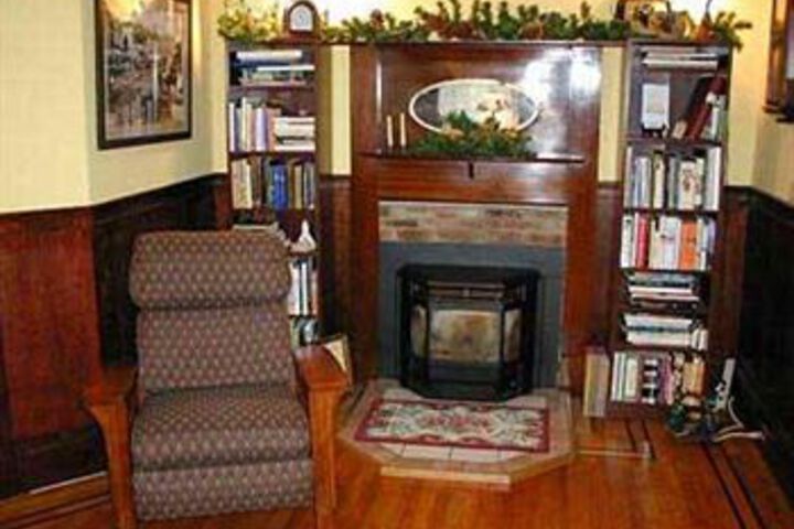 Albert Shafsky House Bed and Breakfast
