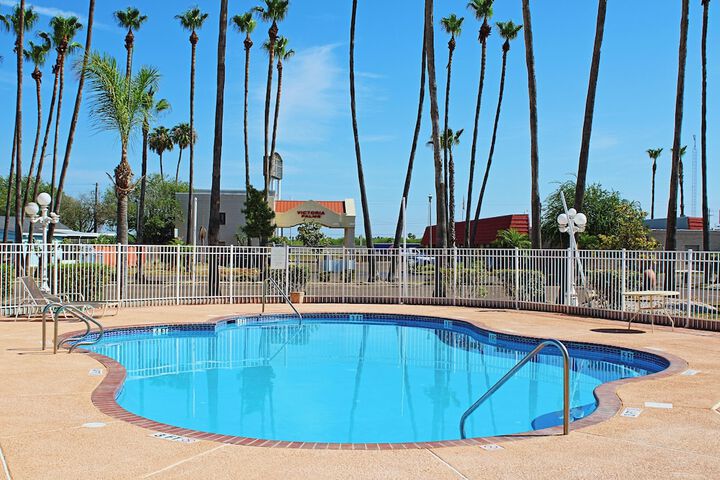 Pool 5 of 32