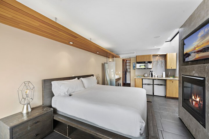 14 West Hotel