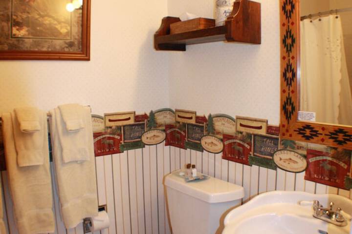 Room 16 of 40