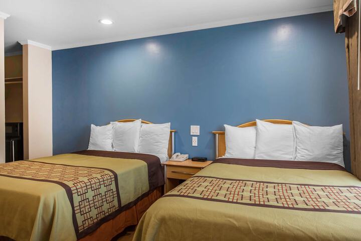 Room 21 of 29