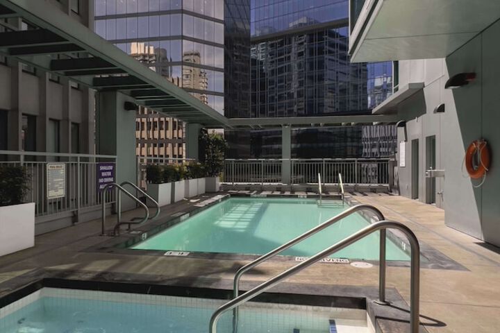 Pool 5 of 37