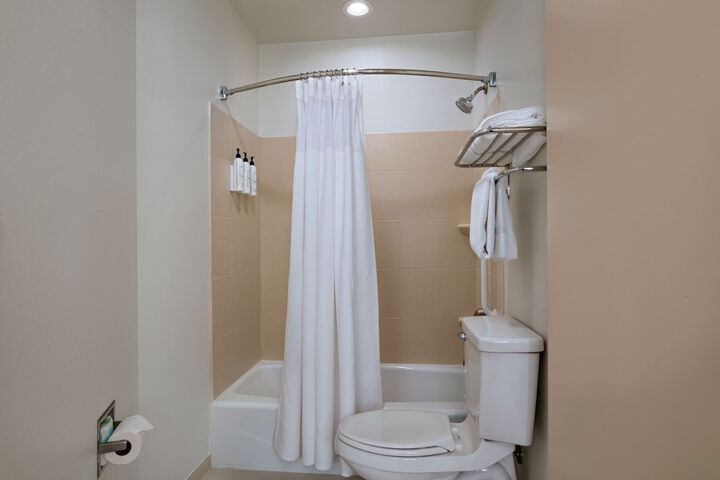 Room 16 of 24