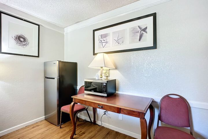 Room 38 of 66