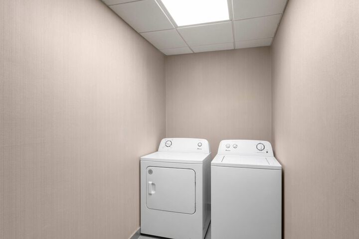 La Quinta Inn & Suites by Wyndham Fayetteville