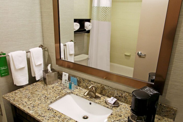 Hampton Inn & Suites Winnie