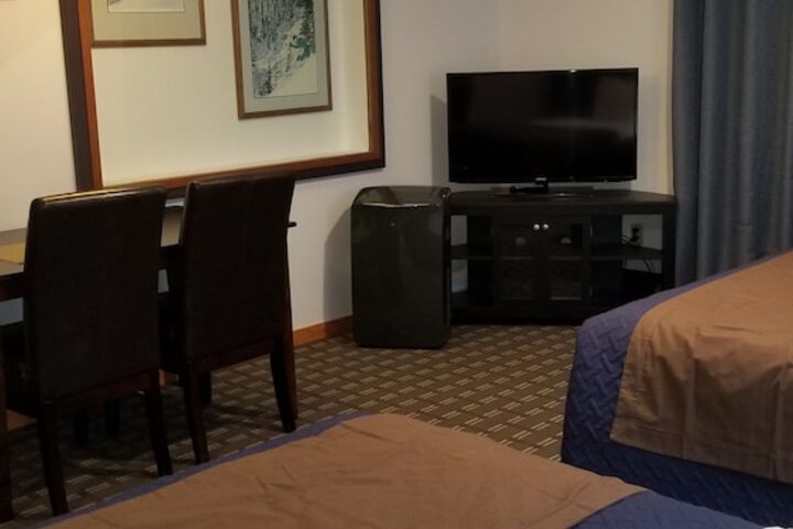 Room 23 of 43