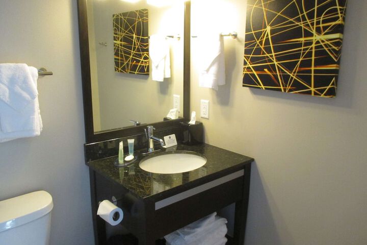 Room 15 of 27