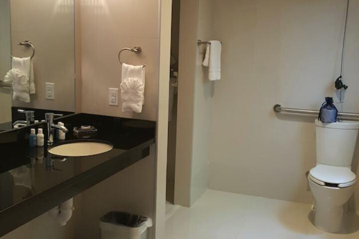 Room 49 of 127