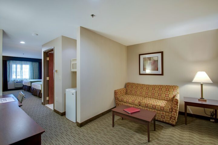 Room 11 of 37