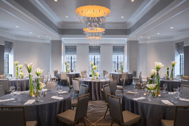 Ballroom/Hall 73 of 79
