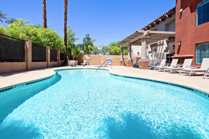 Pool 10 of 49