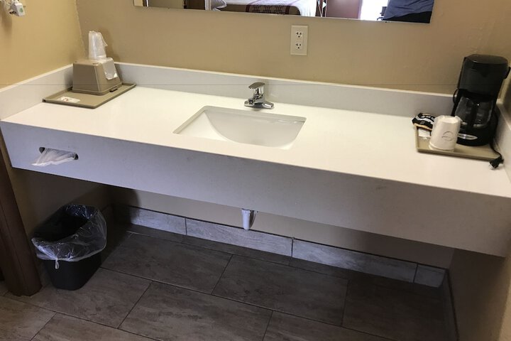Room 15 of 23