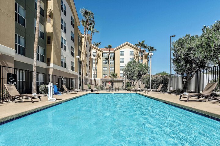 Pool 3 of 28