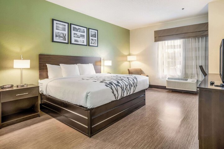 Sleep Inn & Suites Jacksonville near Camp Lejeune