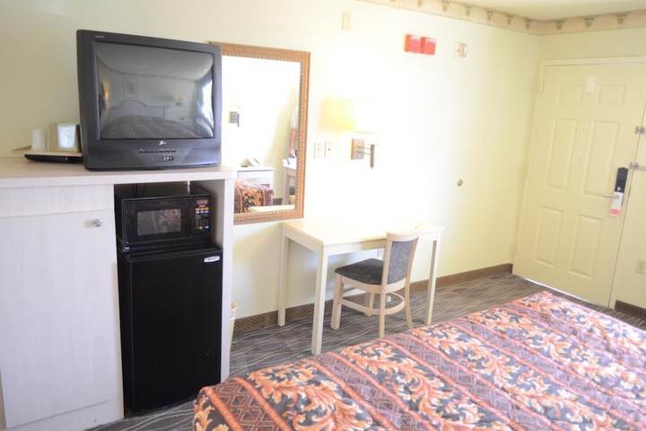 Room 25 of 44