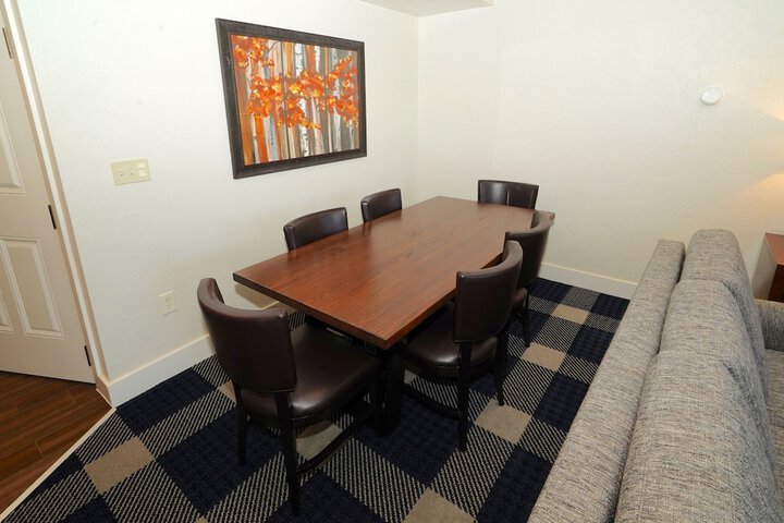 Heavenly Village Condos - Grand Residence