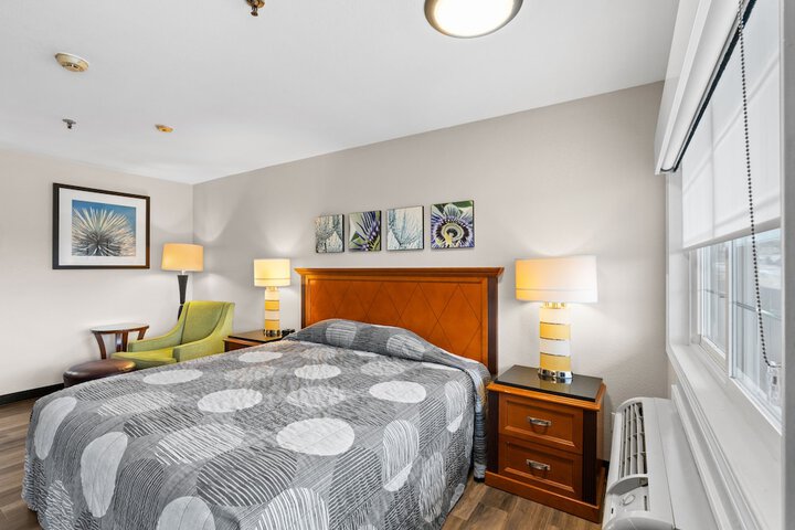 Basecamp Puyallup a Travelodge by Wyndham