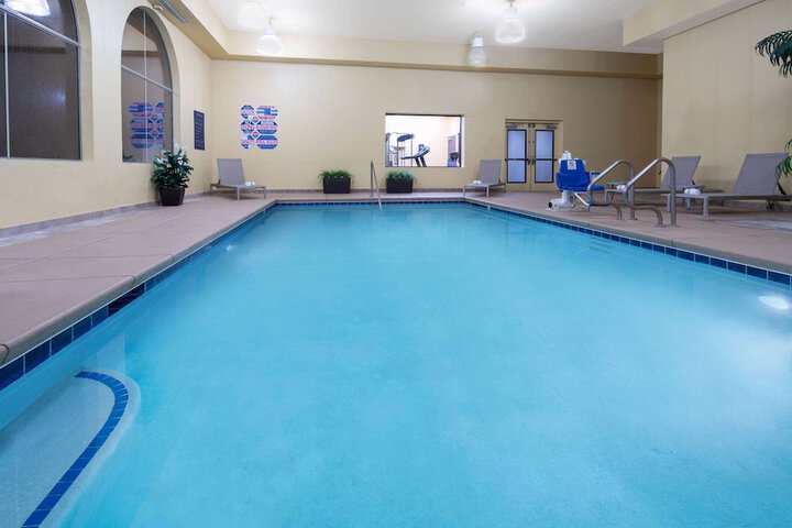 Pool 4 of 26