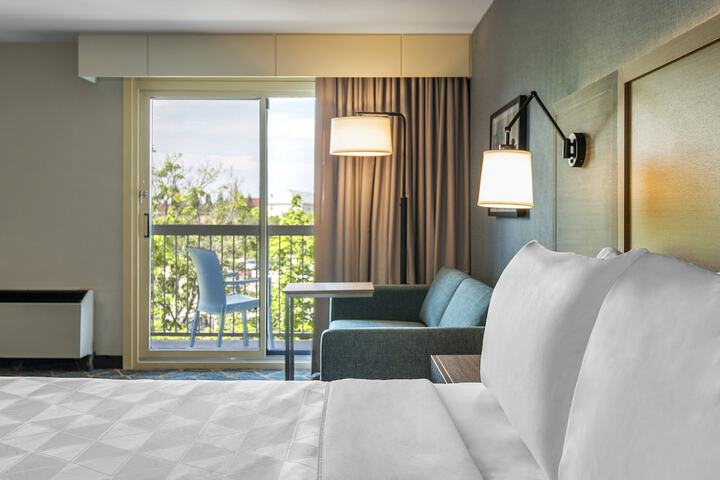 Holiday Inn Kingston Waterfront by IHG