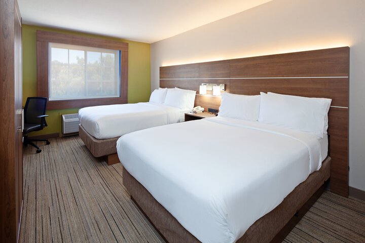 Holiday Inn Express Hotel & Suites San Diego-Escondido by IHG