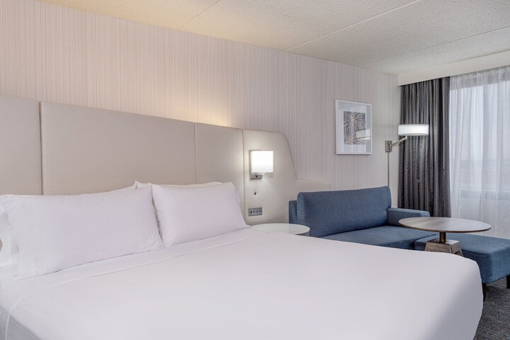 Room 21 of 57