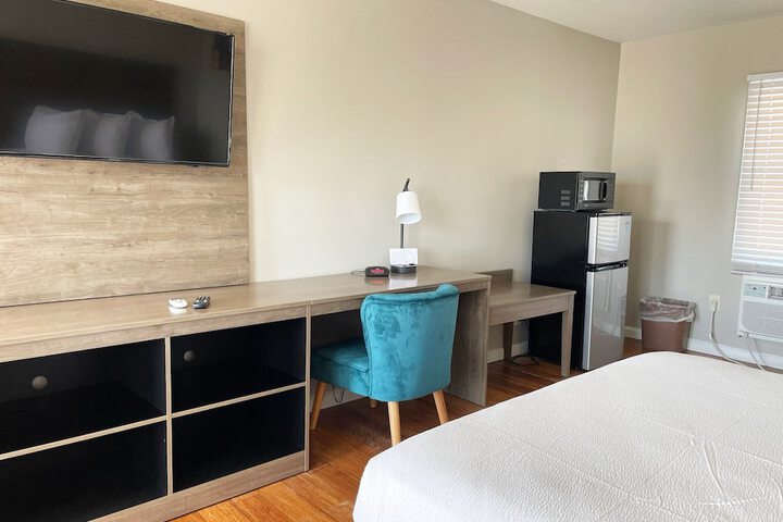 Room 18 of 20