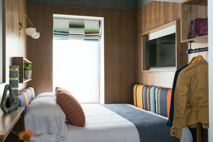 Room 45 of 65