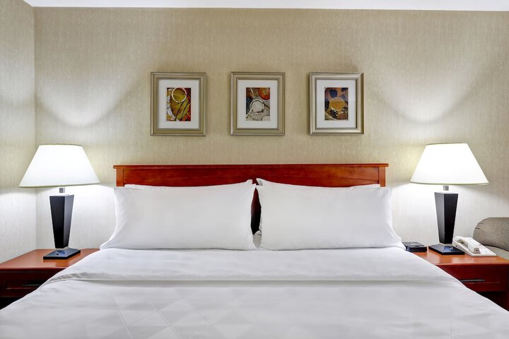 Room 46 of 73