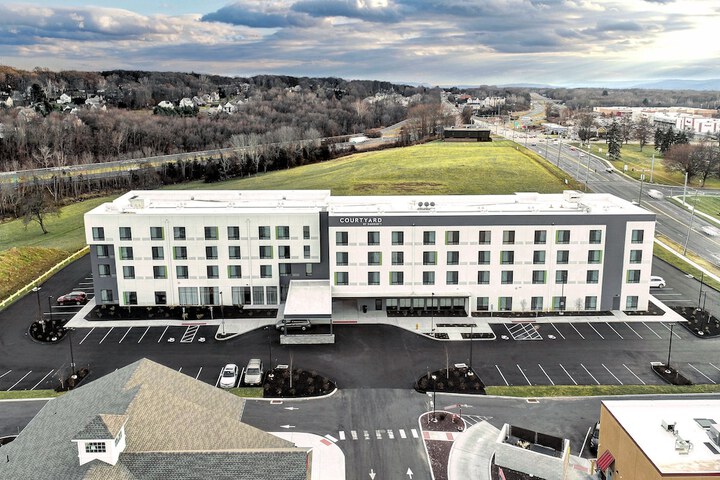 Hotel 2 of 24