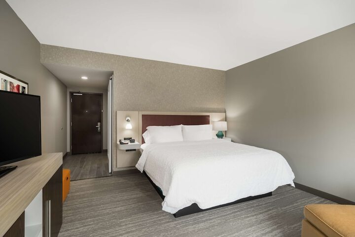 Room 16 of 33