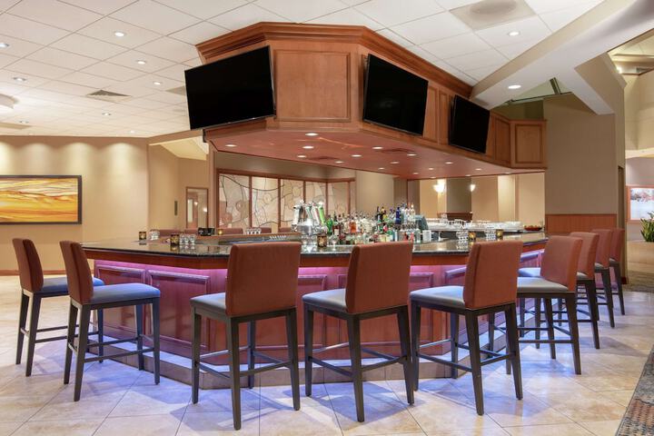 Embassy Suites Northwest Arkansas - Hotel Spa & Convention