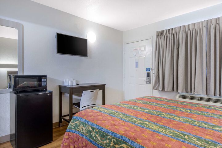 Room 29 of 29