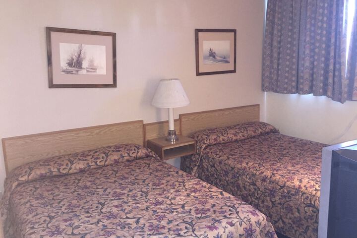 Room 13 of 20
