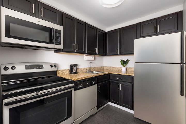 Homewood Suites by Hilton Manchester / Airport