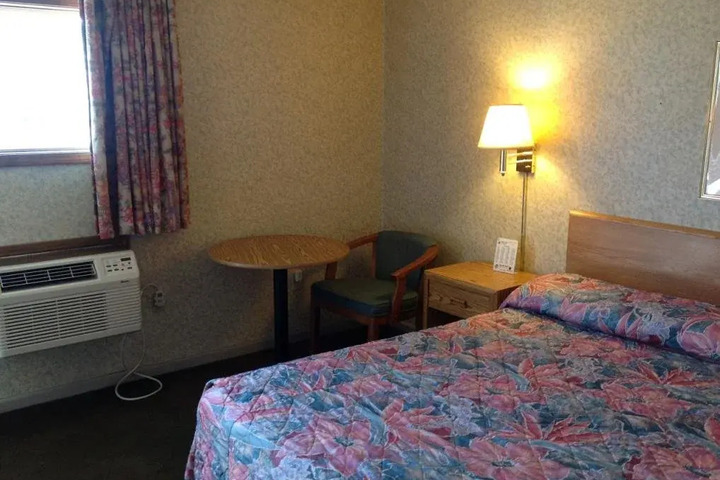 LIBERTY INN NORTH LIMA