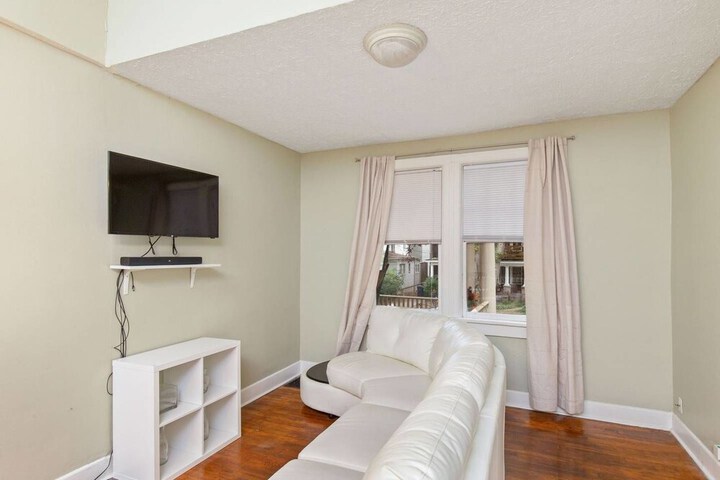 Heart of Midtown Hideaway Prime Location