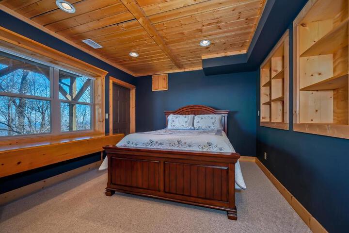 Scenic Mountain Comfort 4Br Family Getaway