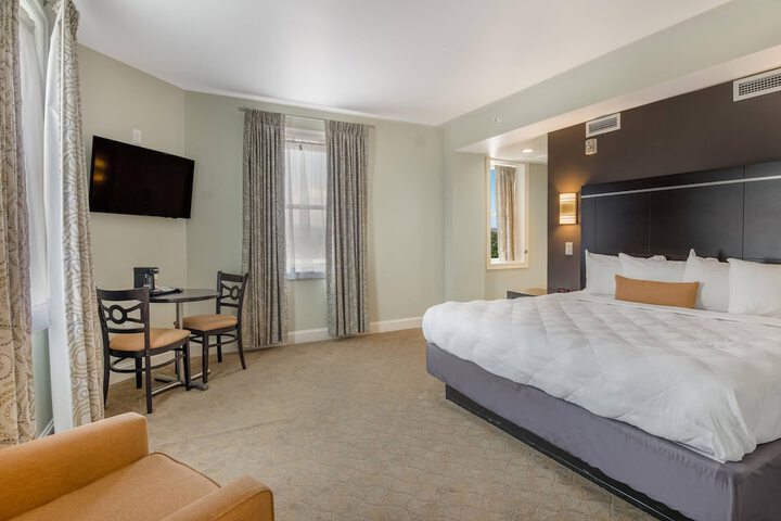 The Gin Hotel an Ascend Collection Hotel