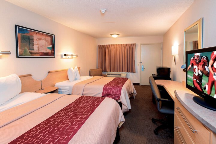 Room 14 of 24