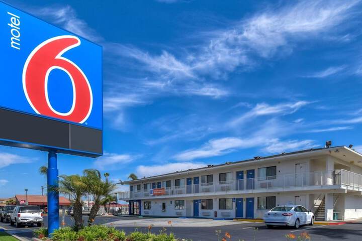Hotel 4 of 67