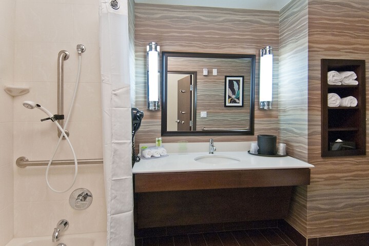 Room 17 of 51